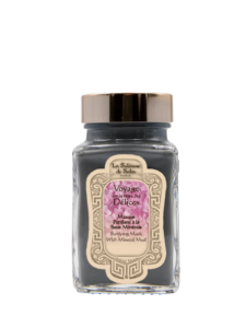 Purifying Mask With Mineral Mud